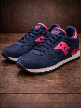 Saucony Women's Navy and Pink Shadow Sneaker 8us